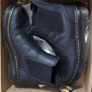 Dr. Martens Embury boot in black